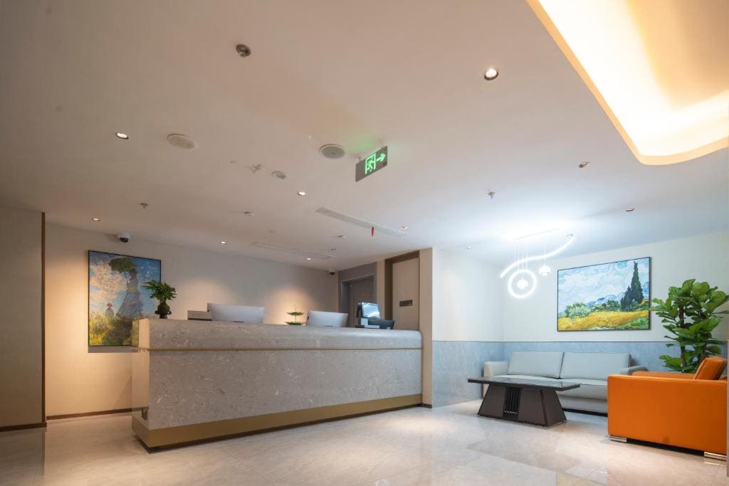 Rezen Estelle Hotel - East Nanjing Rd, City Center - View 3
