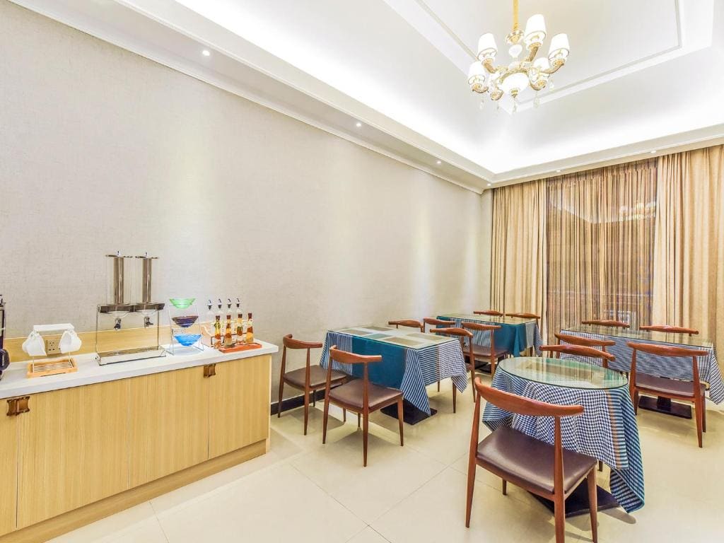 Oasis Hotel, Changsha Auto West Station Business School - View 2