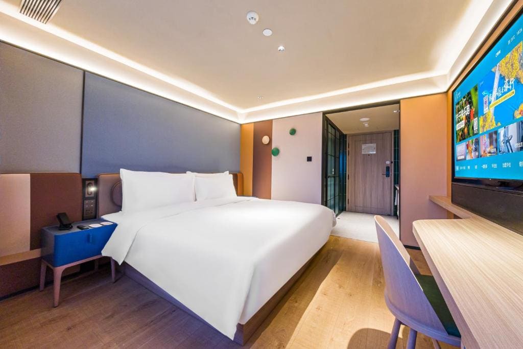 Orange Hotel Shanghai Xujiahui Stadium - View 6