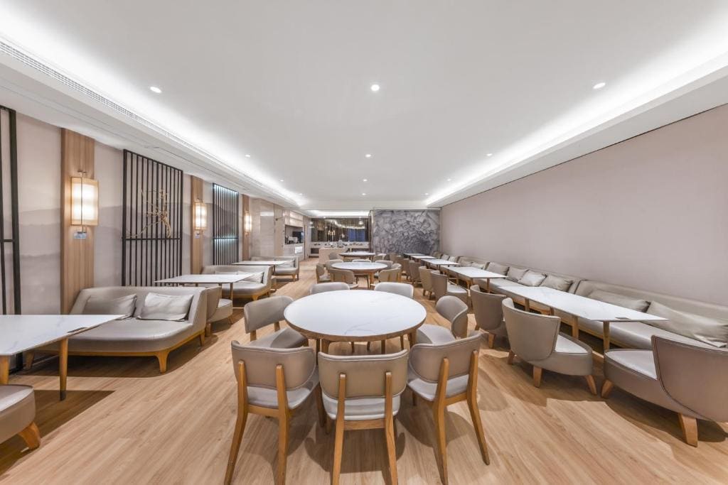 Ji Hotel Shanghai The Bund Jinling East Road - View 4