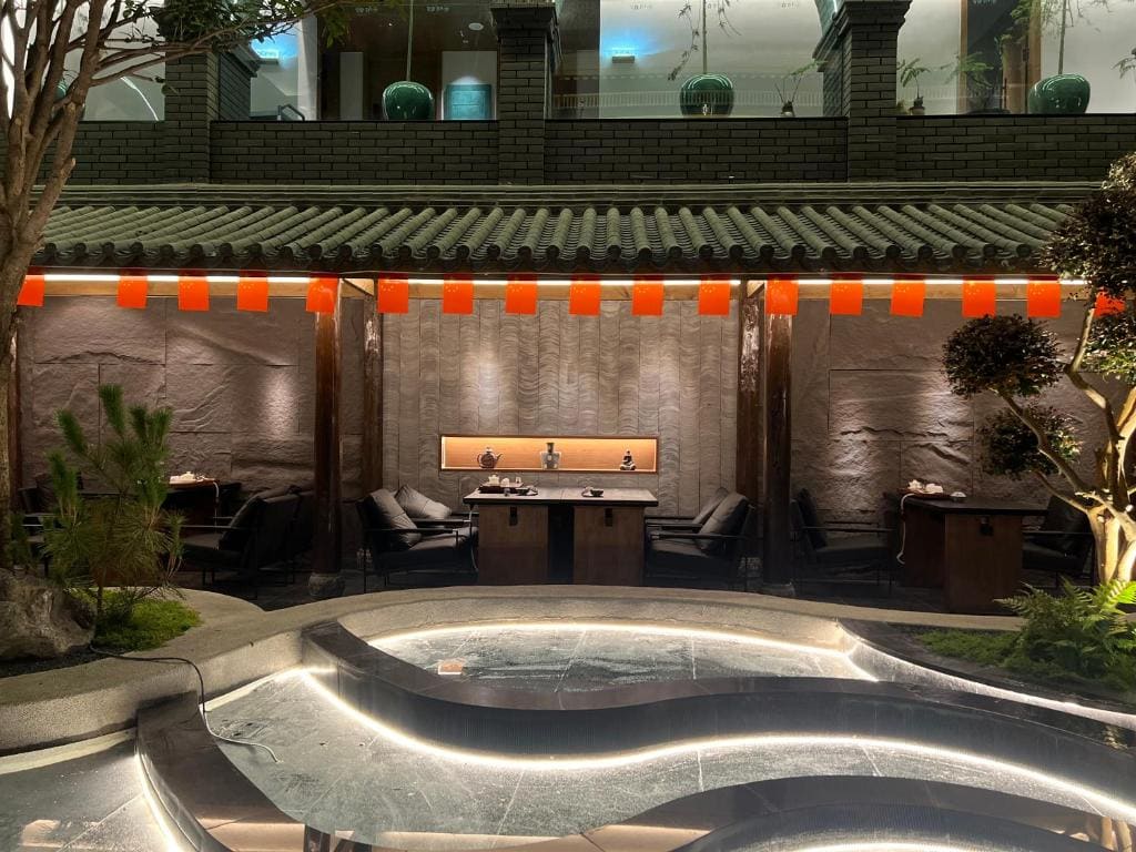 Return Courtyard Hotel - View 5