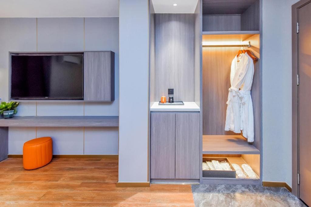 Shangpin Holiday Inn Guangzhou Baiyun Airport Store - View 3
