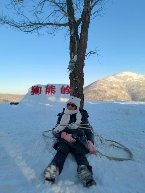 Snow house - View 2