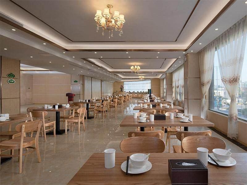 Vienna Classic Hotel Shenzhen Pingshan Bihu Hotel - View 3
