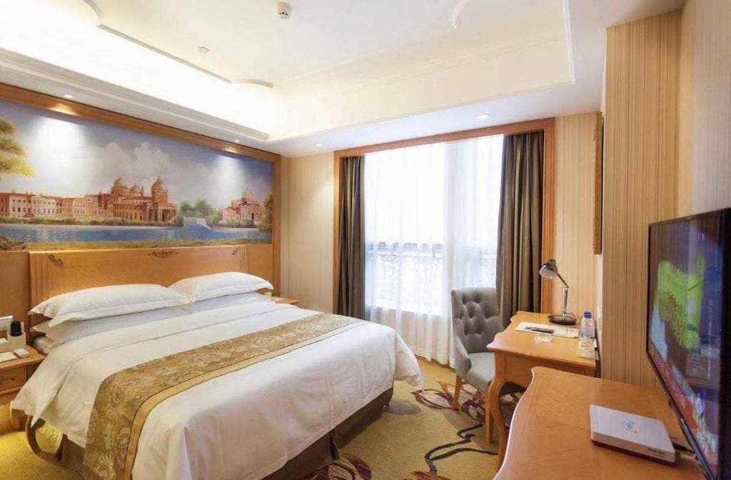 Vienna Intl Hotel Weng'an Qilong Moer City - View 2