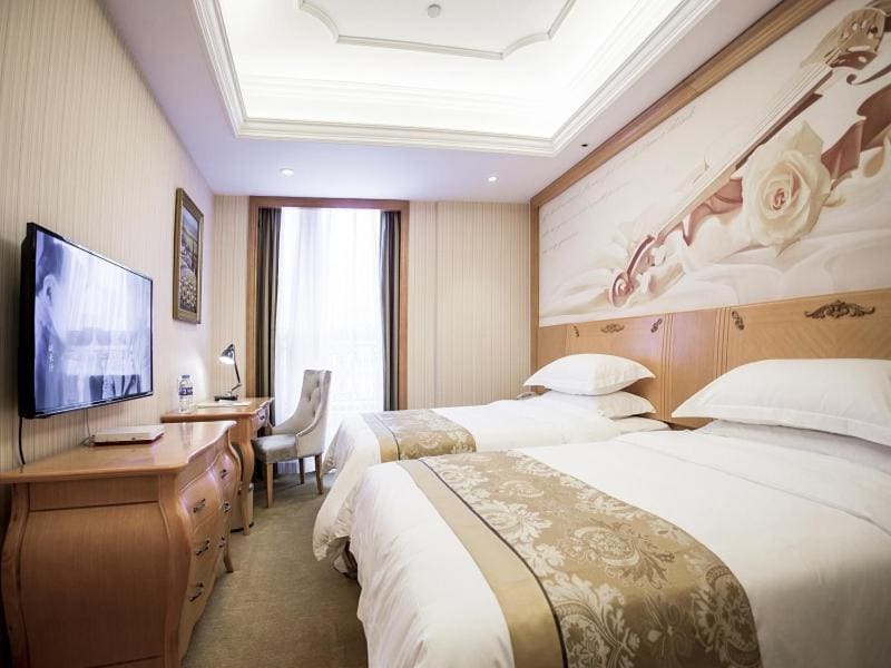 Vienna Intl Hotel Weng'an Qilong Moer City - View 4