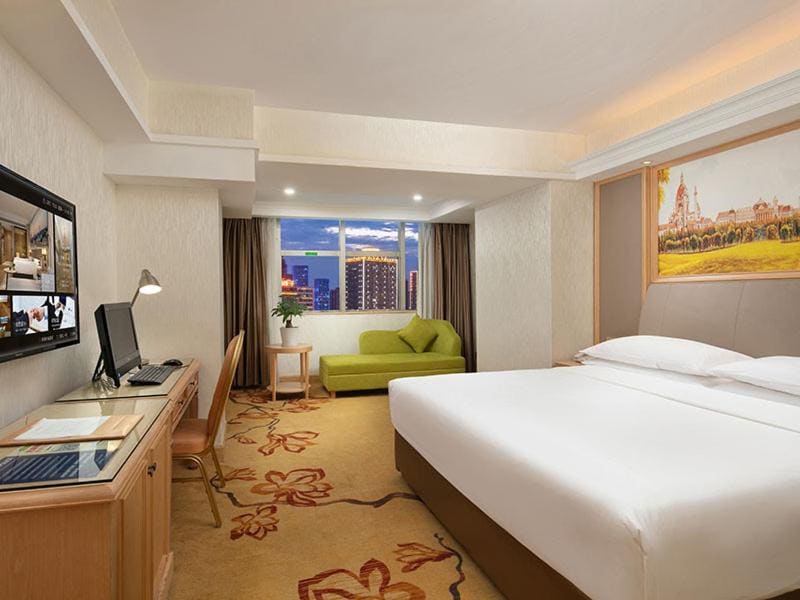 Vienna International Hotel Changsha Furong Plaza - View 2