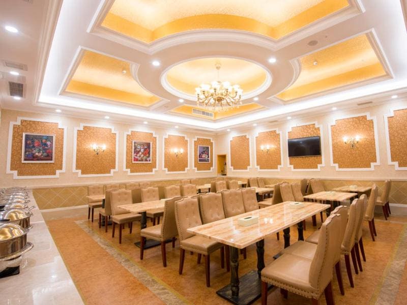 Vienna International Hotel Shenzhen Guangming Avenue - View 3