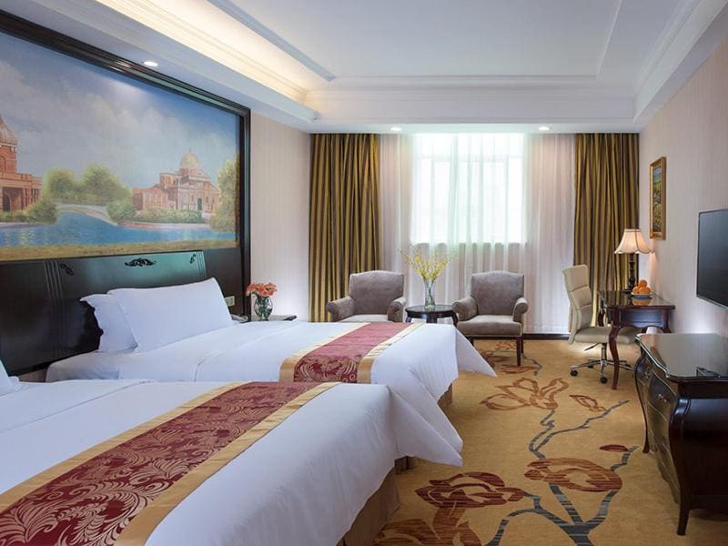 Vienna International Hotel Shenzhen South Huanguan Road - View 2