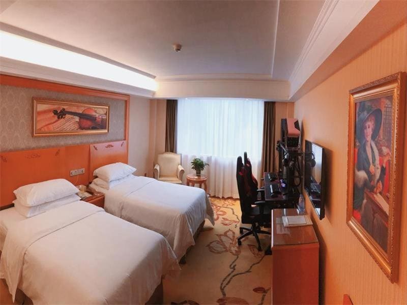 Vienna Hotel Zhongshan Central Coach Station - View 7