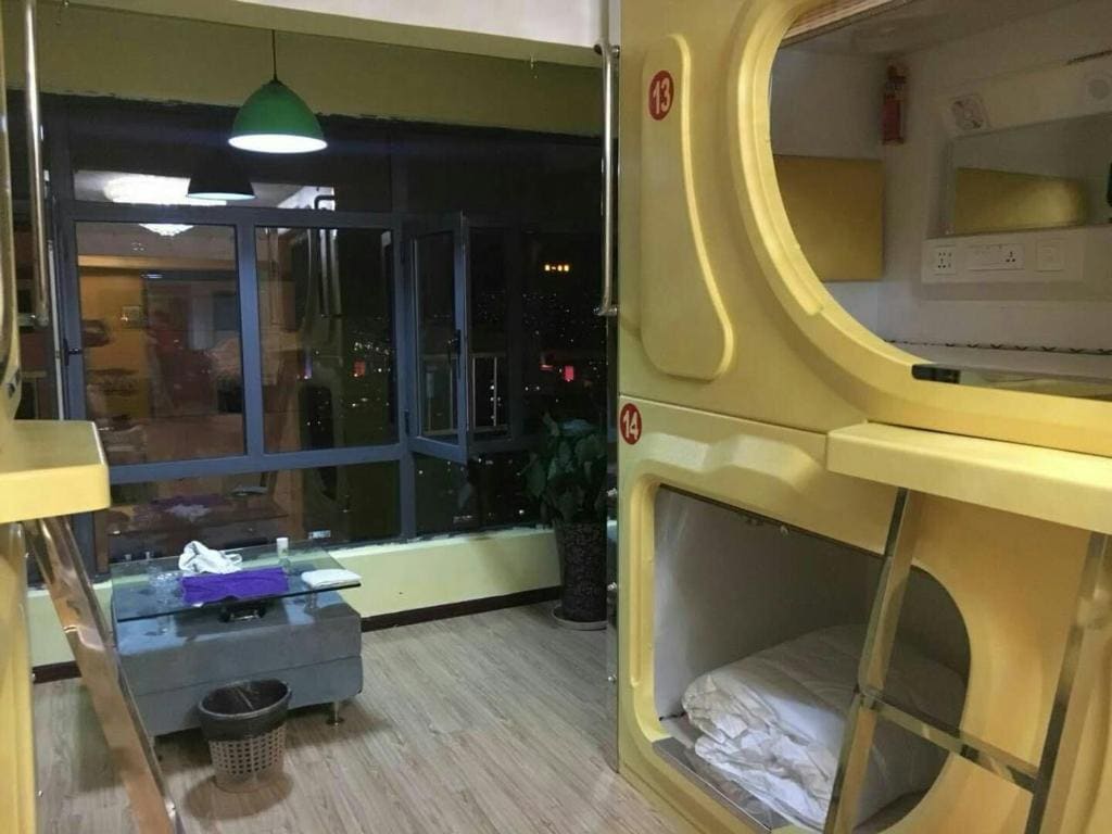 Wuwei Qiyou Space Capsule Hostel - View 5
