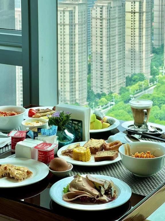 Sheraton Grand Wuhan Hankou Hotel - View 7