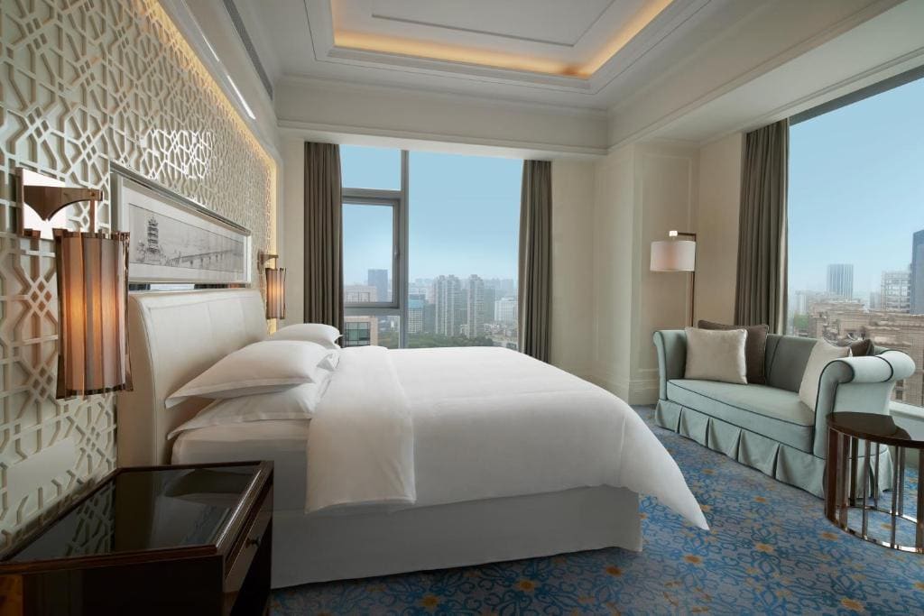 Sheraton Grand Wuhan Hankou Hotel - View 2