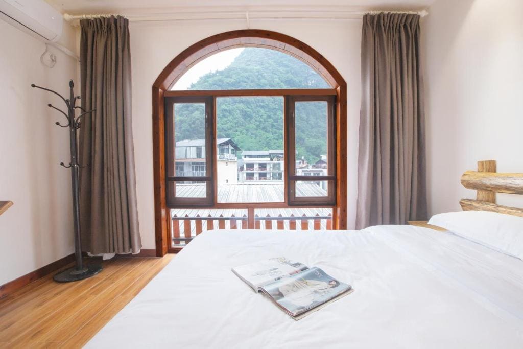 Yangshuo Xiao Long River Hotel - Main view