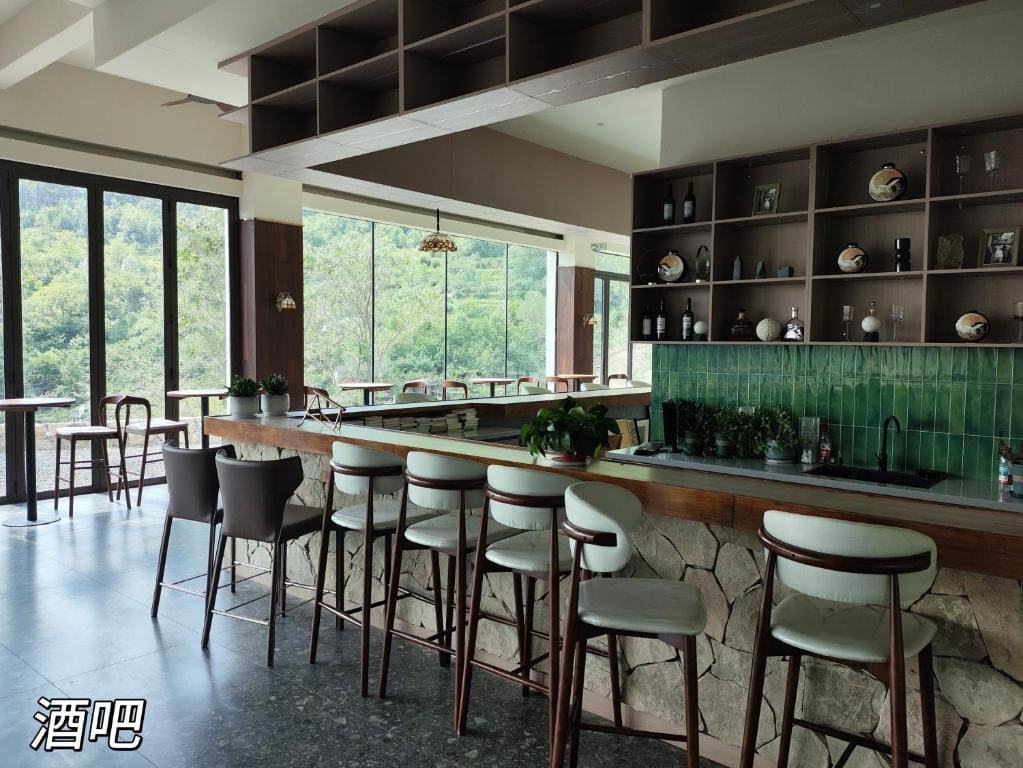 Yunjie Qingsongling Study Resort - View 4