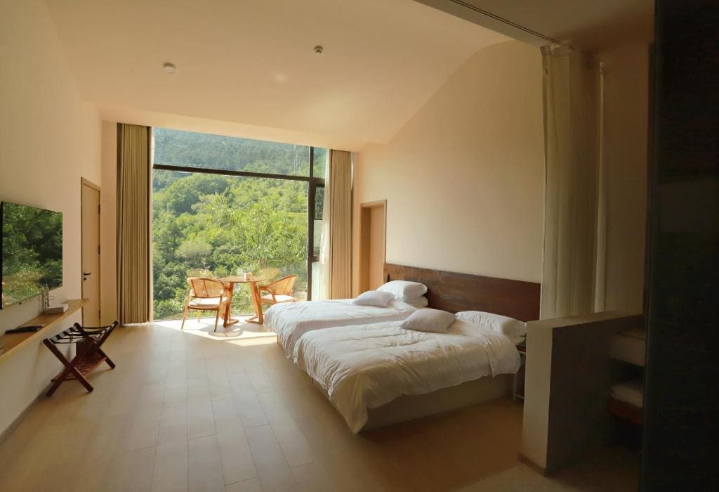 Yunjie Qingsongling Study Resort - View 2
