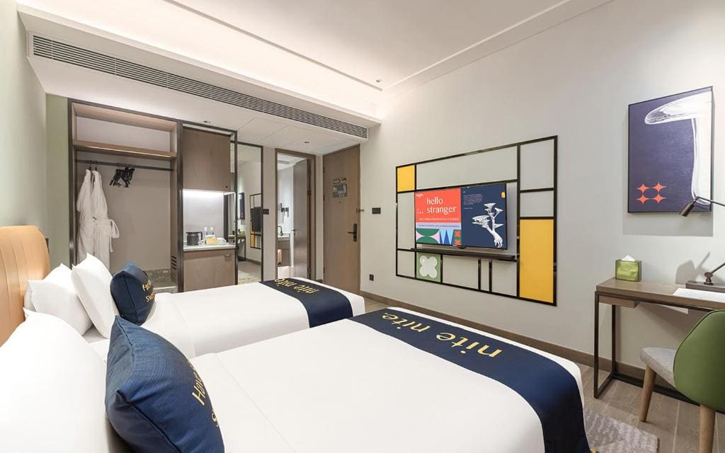 The Mustel Hotel Chongqing Hongyadong - Προβολή 5