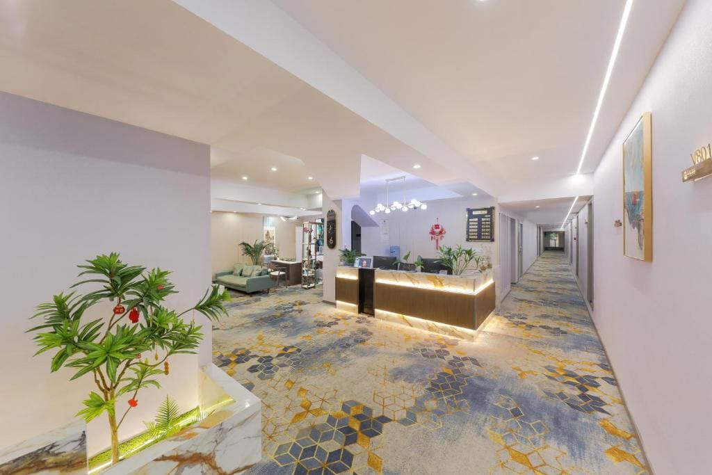 Infi Hotel Chongqing - View 5