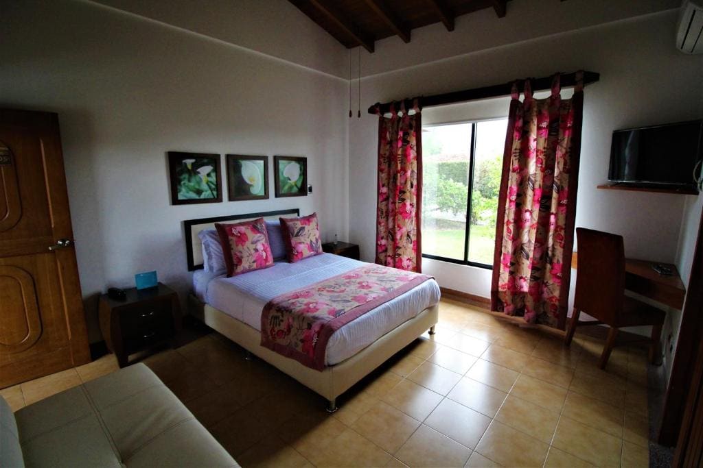 Amazilia Hotel - View 6