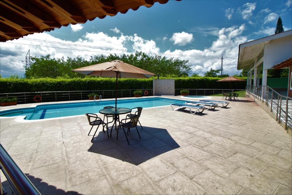 Amazilia Hotel - View 3