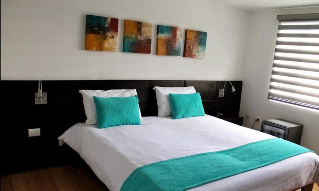 BLESS SUITE - View 2