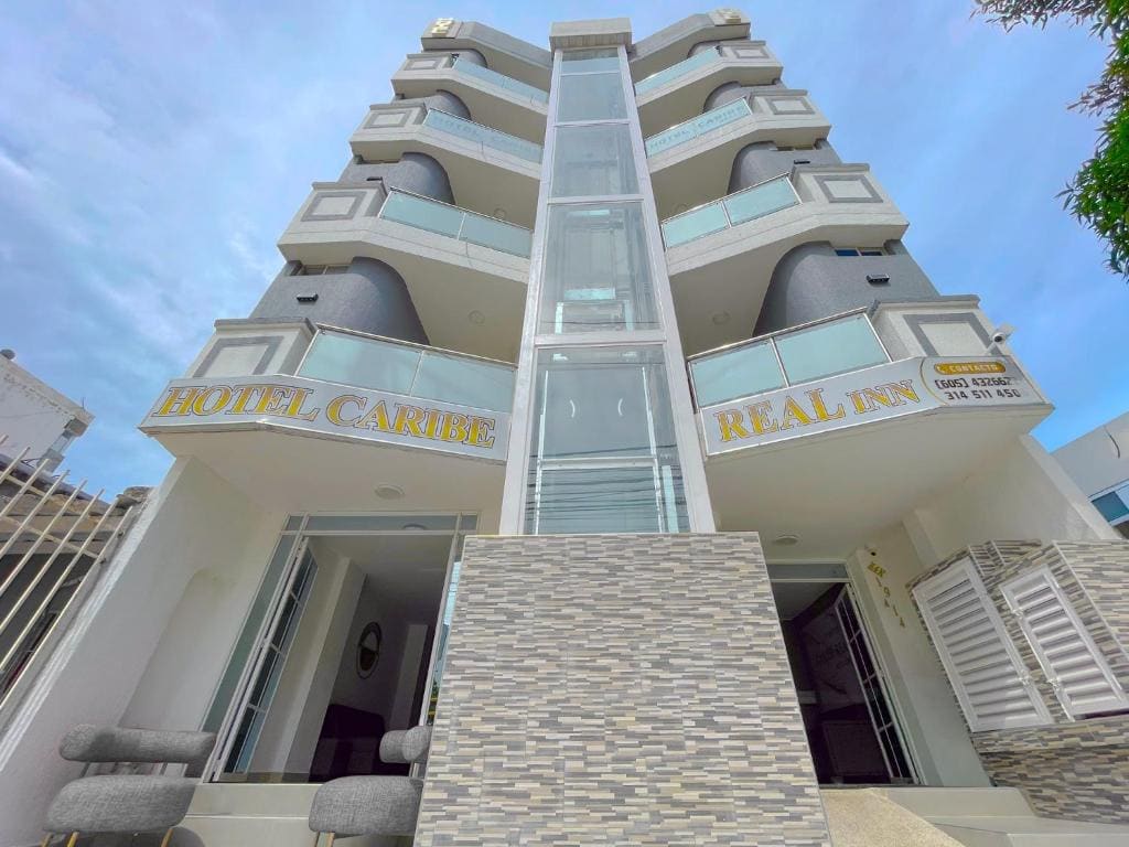 Hotel Caribe Real Inn - Main view