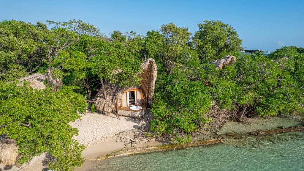 Isla Corona - Main view