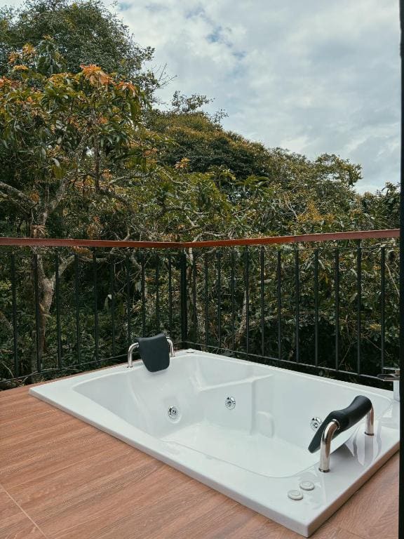 Glamping La Cima - View 2
