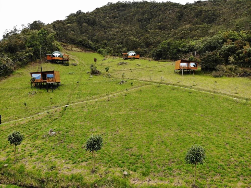 ReverdeSer Glamping - Main view
