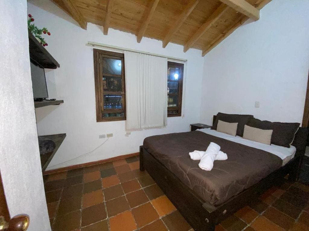 Hotel Tierra de Lancers - Pantano de Vargas - View 2