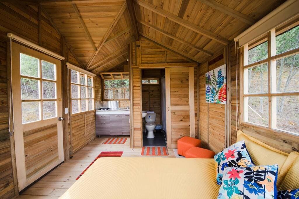 Paradise Glamping - View 3