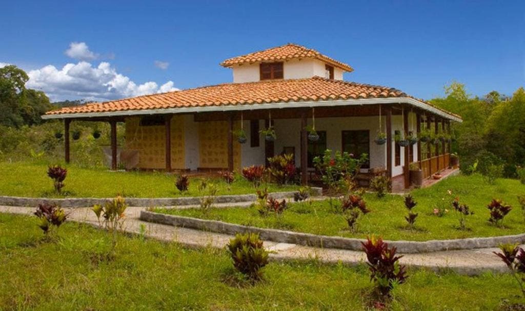 San Agustin Internacional Hotel - Main view