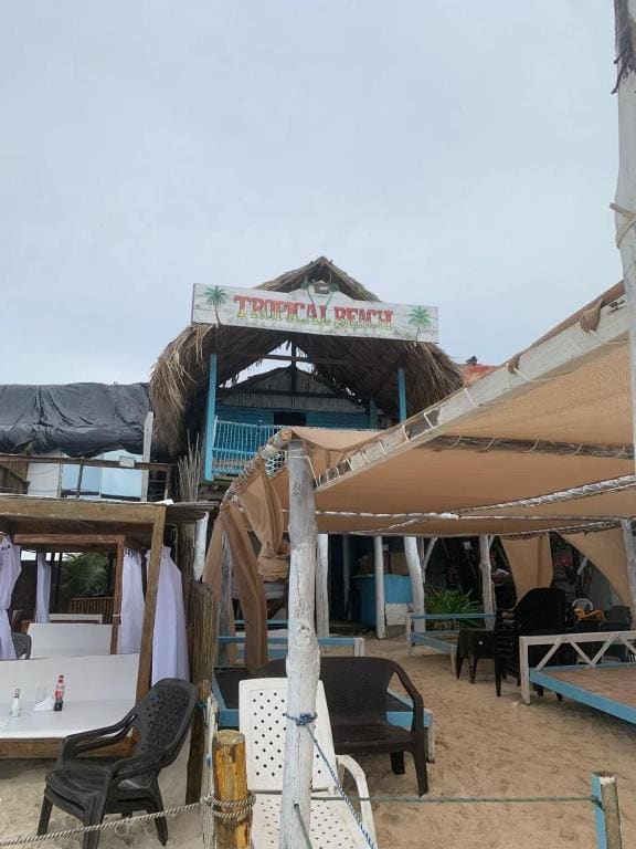 Tropical Beach - Main view