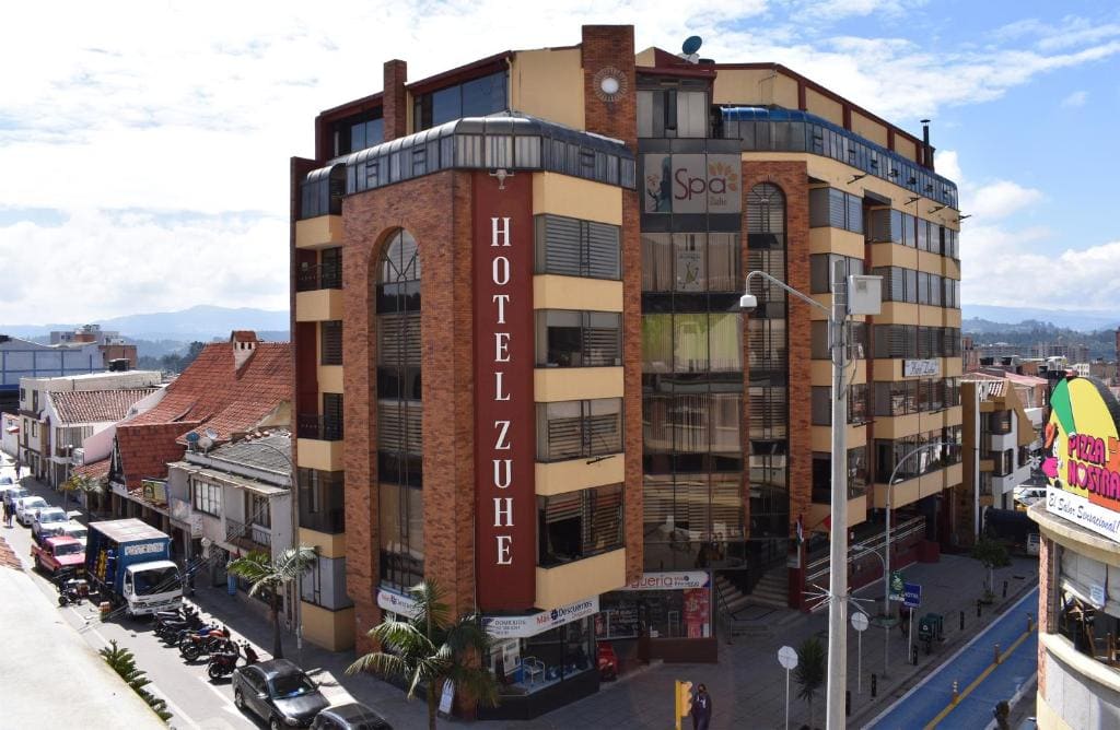 HOTEL ZUHE - Main view