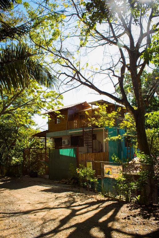 Burnt Toast Surfcamp - Main view