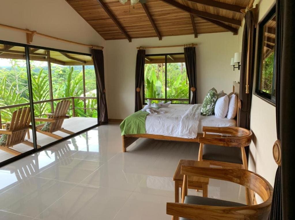 Drake Bay Greenleaf - View 2