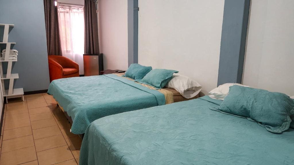 Hotel Hoja de Oro Corcovado - View 7