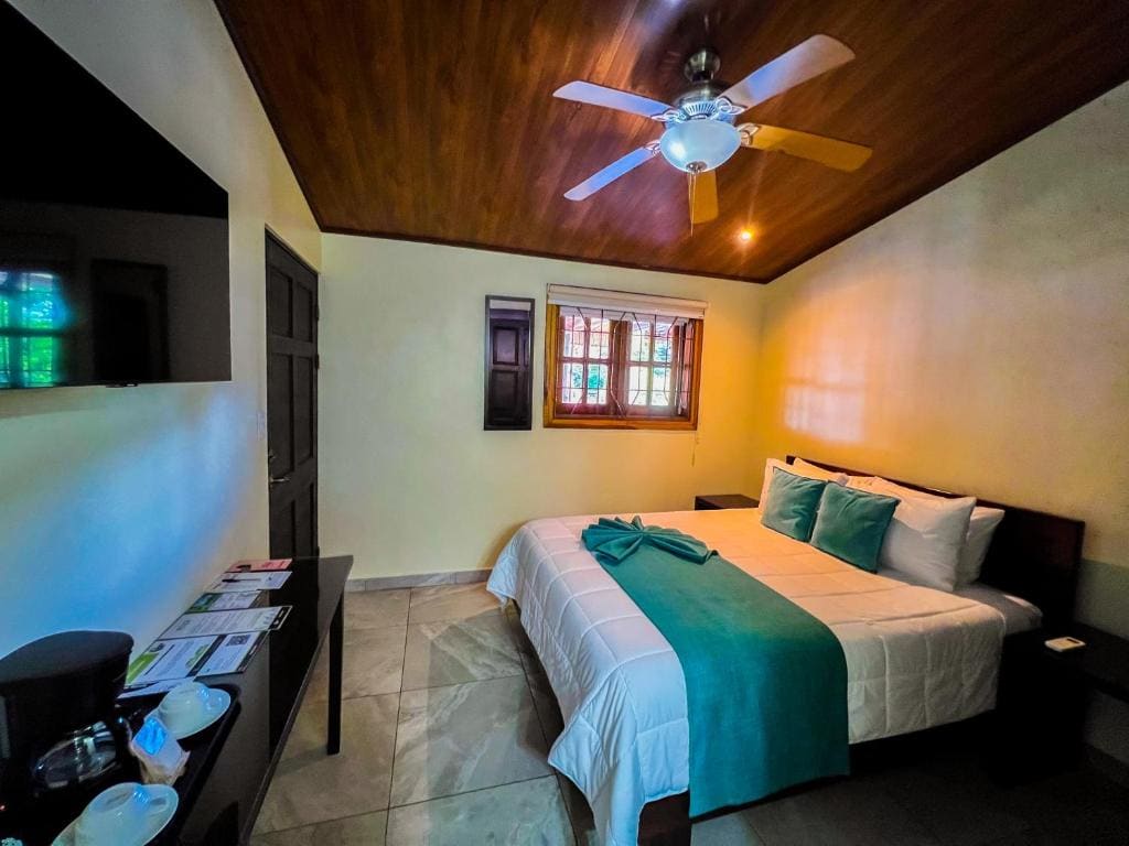 La Fortuna Lodge by Treebu Hotels - View 3