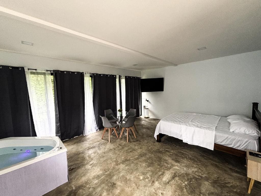 Río Cuarto Lodge - View 2