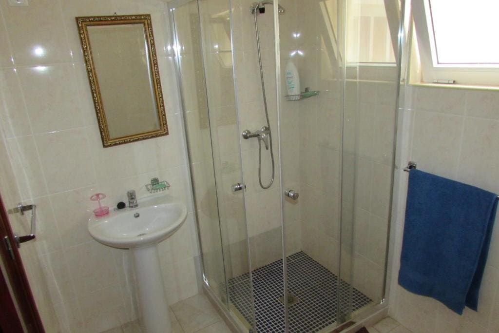 Rooming house - View 2
