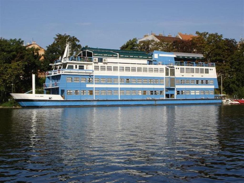 Botel Vodnik - View 2