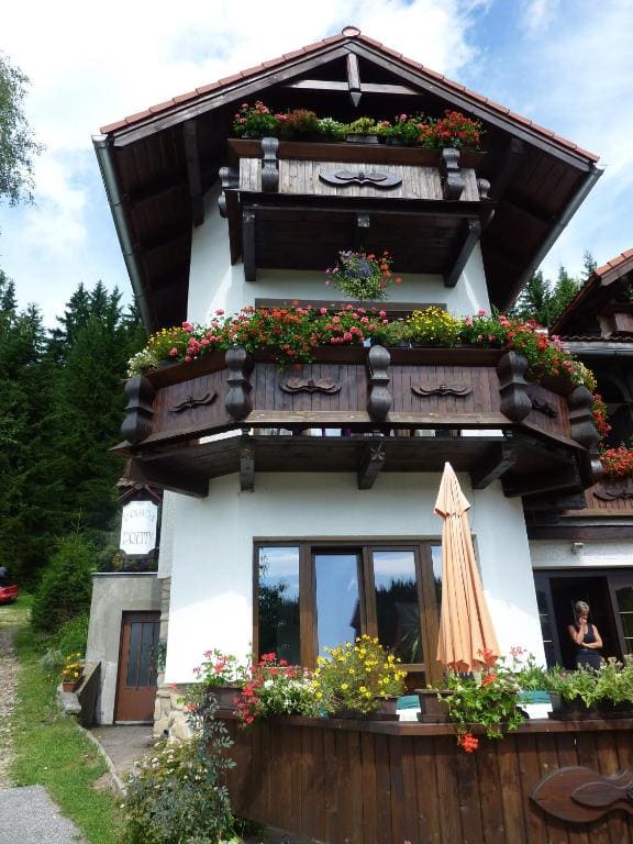 Pension Pretty - Main view