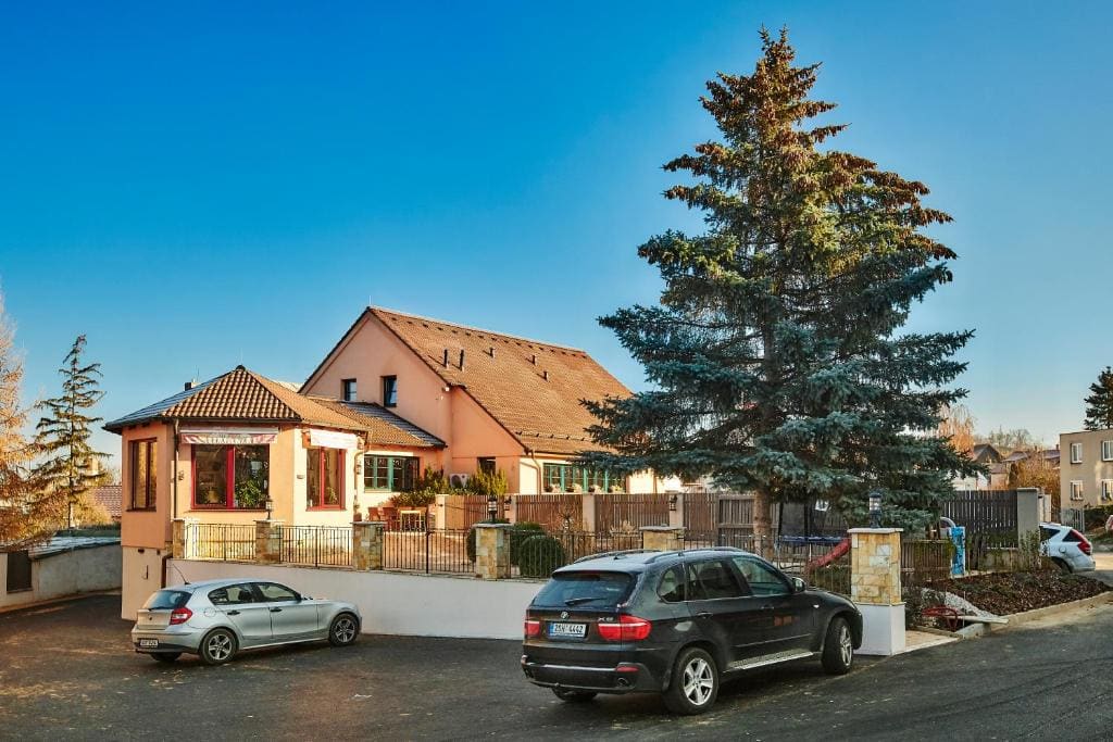 Penzion Al Capone Mníšek - Main view
