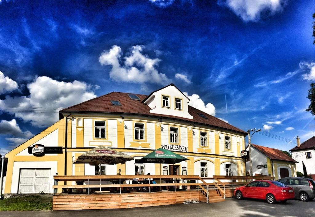 Hotel Pod Kokšínem - Main view