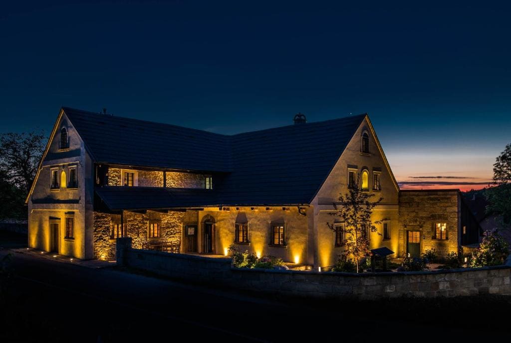 RESORT KOVÁRNA Frýdštejn - Main view