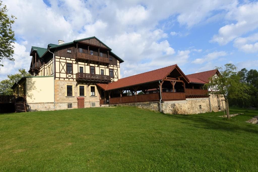 Hotel Švýcarský dům - Main view