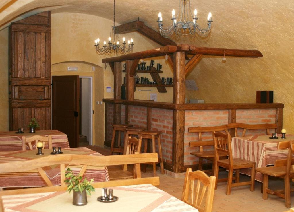 Zamek Cerveny Hradek - View 5