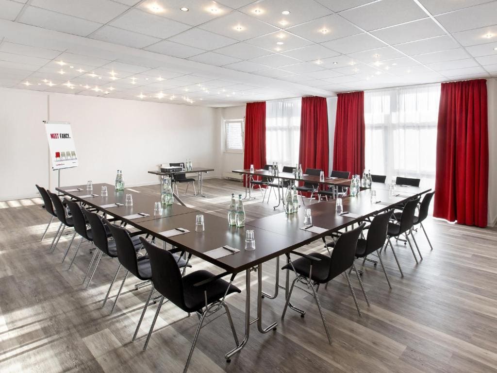 DORMERO Hotel Hannover-Langenhagen Airport - View 3