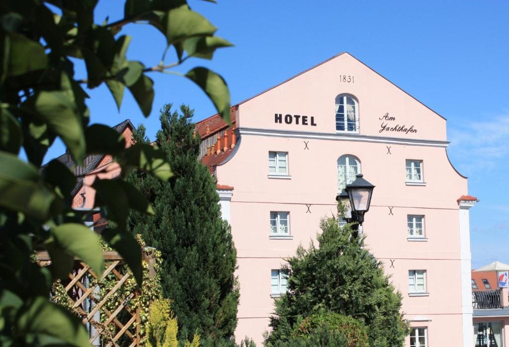 Hotel Am Yachthafen - View 5
