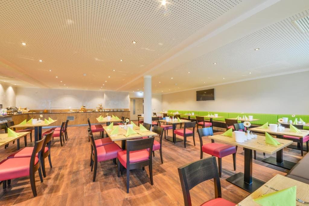 Ammi Hotel Garni - View 4